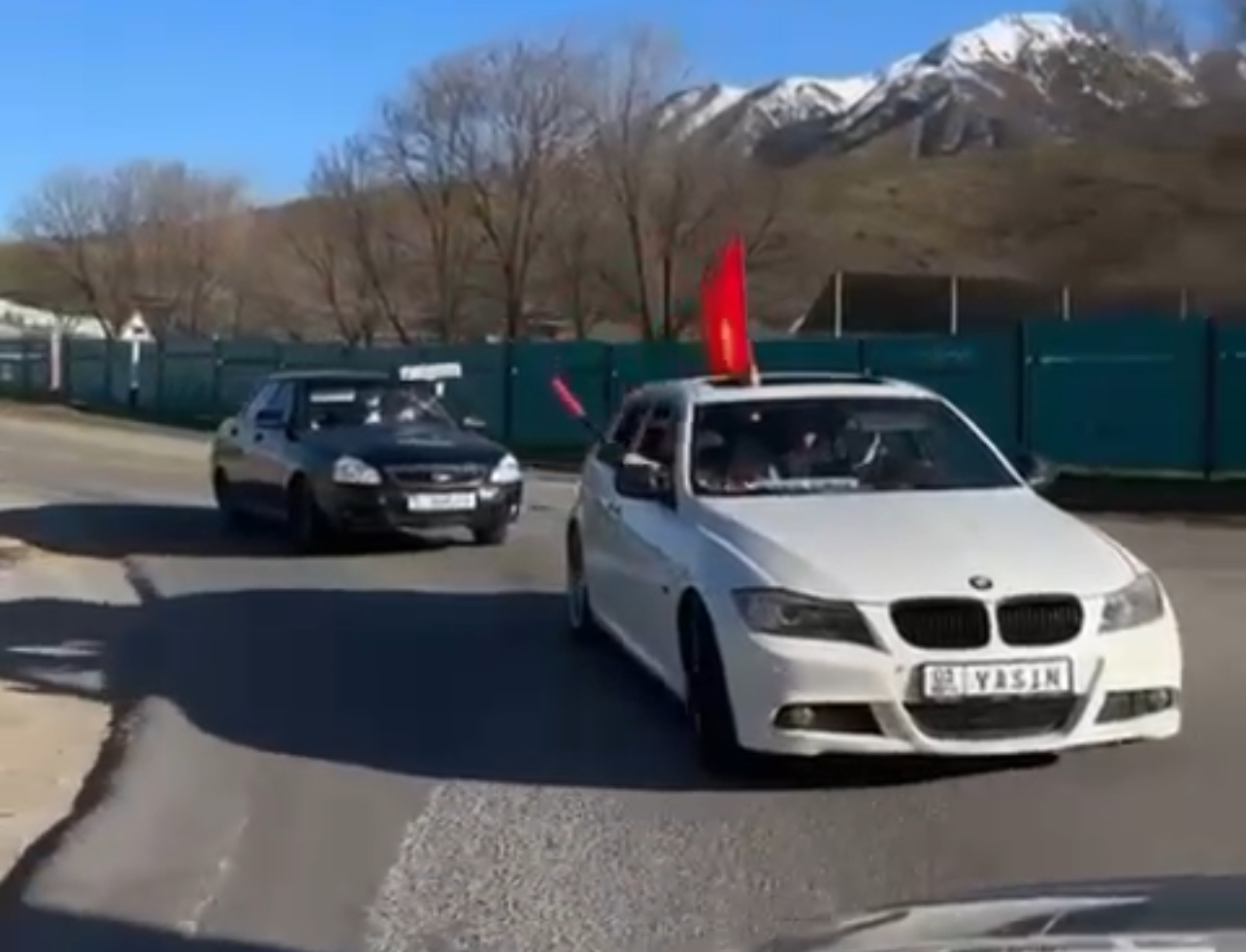 Социалдык тармактарда автоээнбаштык жасагандар өспүрүмдөр экени аныкталды