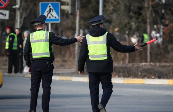 ИИМ: Майрам күндөрү 12 миңден ашуун милиция кызматкери коомдук тартипти камсыздайт