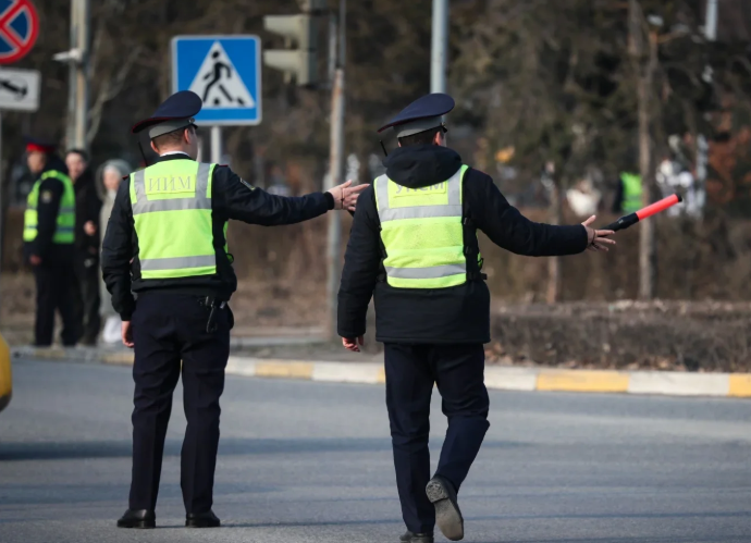 ИИМ: Майрам күндөрү 12 миңден ашуун милиция кызматкери коомдук тартипти камсыздайт