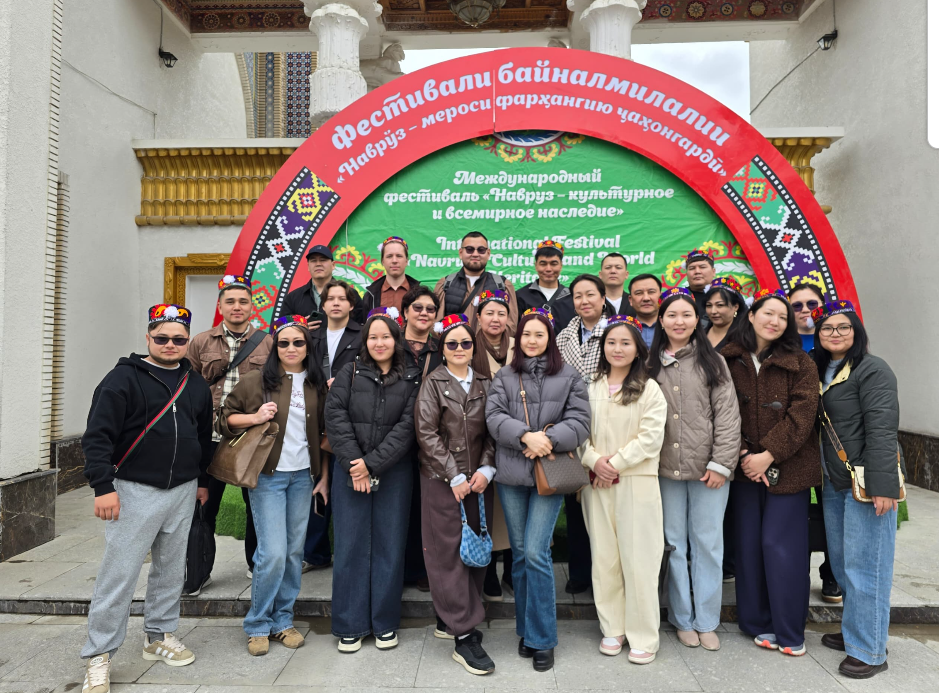 Тажикстан кыргыз журналисттерин кандай тосуп алды?