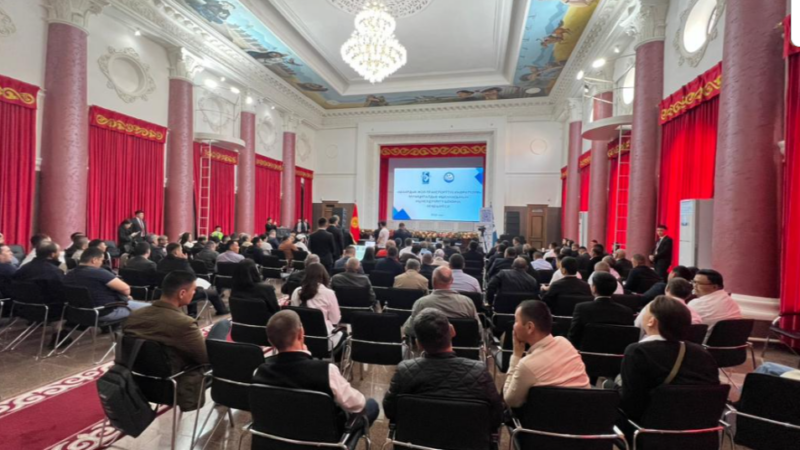 “Үч эсе өскөн бюджет, санариптештирүү”. Ачык кеңешме өттү