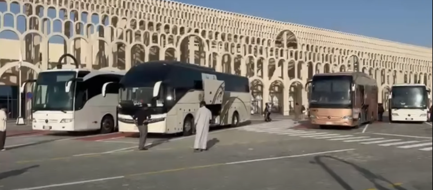 Катарда круиздик лайнерде калган 134 кыргызстандык Эр-Рияд аркылуу Бишкекке жөнөтүлдү