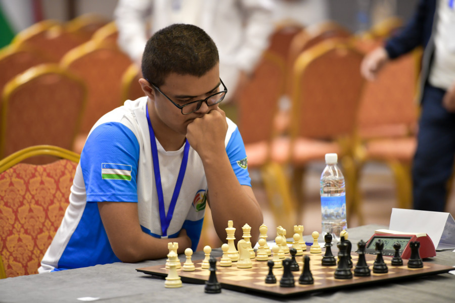 Ден соолугунун мүмкүнчүлүгү чектелген адамдар арасында шахмат боюнча Азия чемпионаты башталды