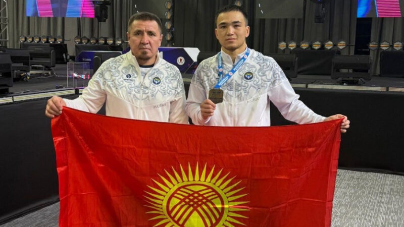 Ихтияр Нишонов Түркияда өткөн эл аралык бокс турниринде жеңишке жетти