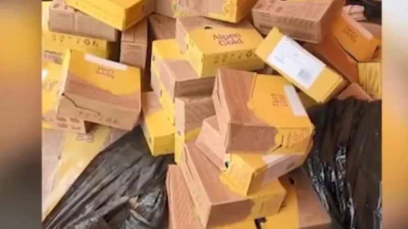 «Ак-Жол» өткөрмө пунктунда мыйзамсыз товарларга бөгөт коюлду