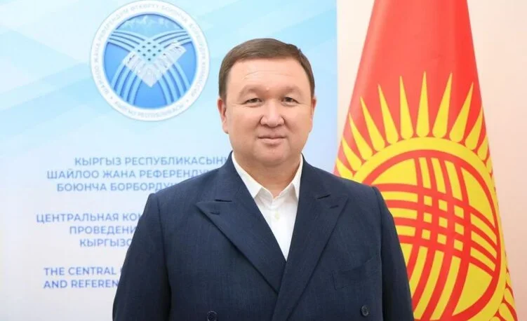 Жогорку Кеңештин депутаты Мирлан Жеенчороев ант берди