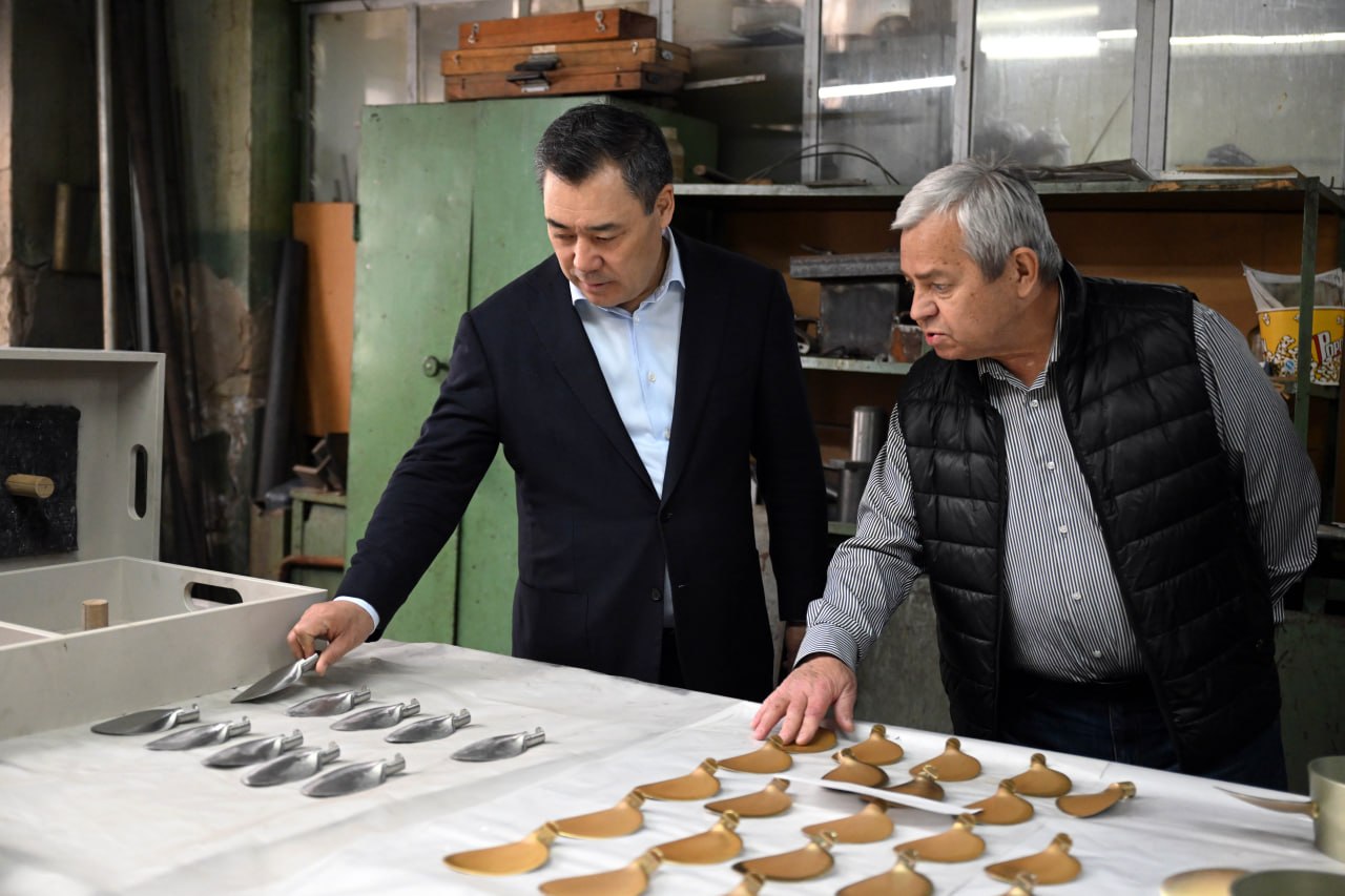 Садыр Жапаров “Дастан” ААКсынын ишмердүүлүгү менен таанышты