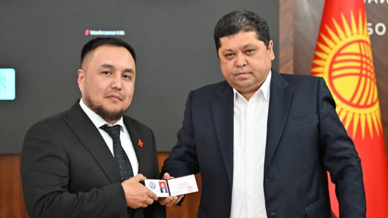 Улан Сариев Жогорку Кеңештин депутаты болду