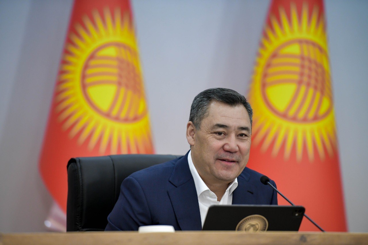 Садыр Жапаров Ноокат районунун тургундарынын суроолоруна жооп берди