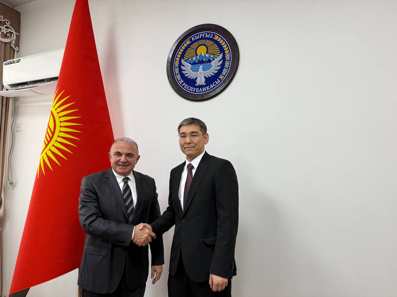 Жыл сайын 150 кыргызстандык Түркияда акысыз дарылана алат