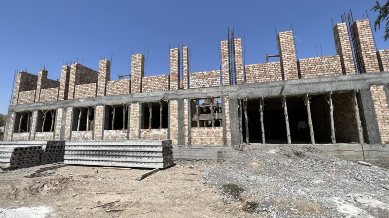 Бишкектеги 20 жаңы мектептин курулушу үзгүлтүксүз көзөмөлдө (ВИДЕО)