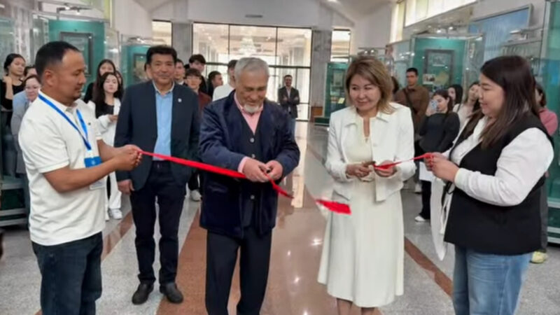 Алматы шаарында “Суулайман-Тоо — дүйнөлүк мурас” аттуу көргөзмө уюштурулду