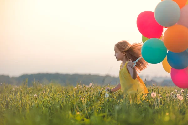 Жайдын ак жамгырына аз калды, колуңузга кол чатыр ала жүрүңүз. Кутман таң, окурман!