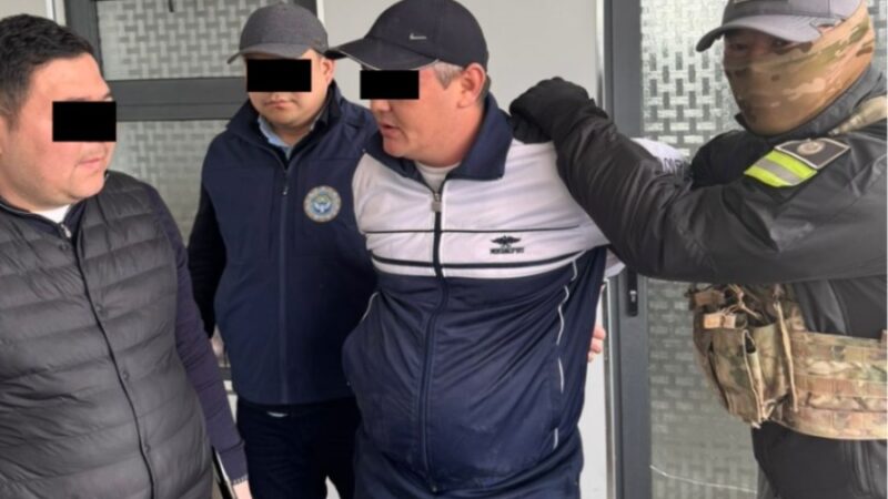 УКМК: 9 млн рубль талап кылууга шектелген ИИМдин кызматкерлери кармалды