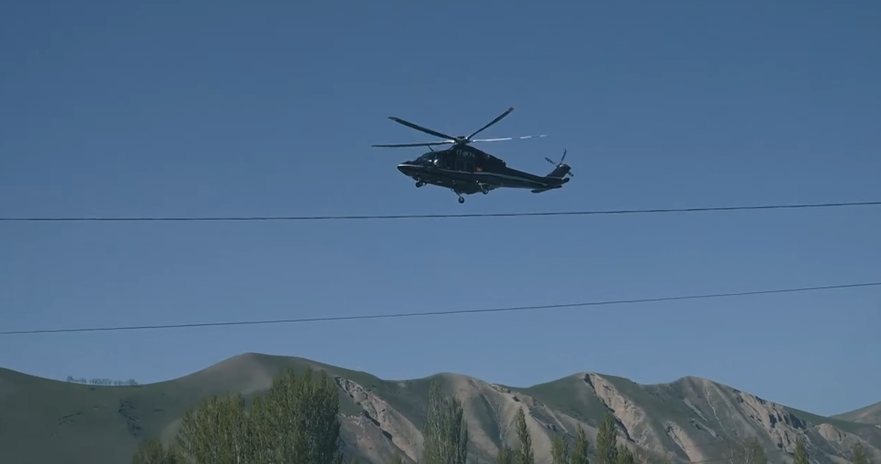 Президент кара-кулжага өзгөчө тик учак менен барды