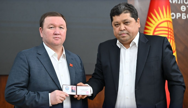 Мирлан Жеенчороев Жогорку Кеңештин депутаты болду