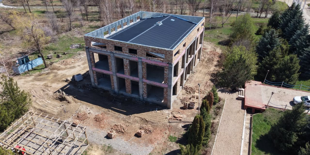 Нурдан Орунтаев “Манас-Ордодогу” курулуш иштерине байланыштуу компанияга эскертүү берди