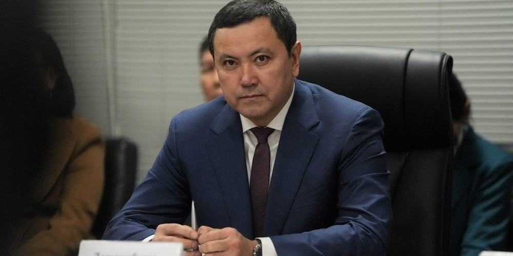 Мурдагы саламаттык сактоо министри ИИМге сурак берди