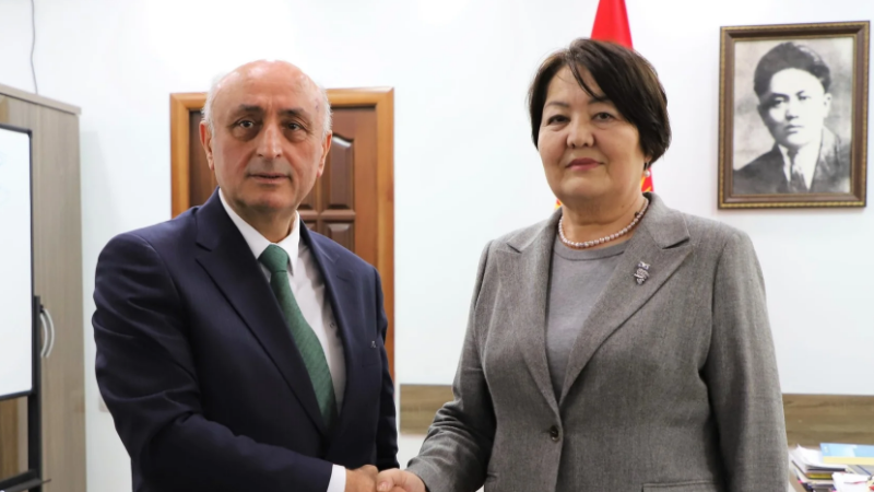 Кыргызстан менен Түркия билим берүү жаатында кызматташтыкты өнүктүрөт