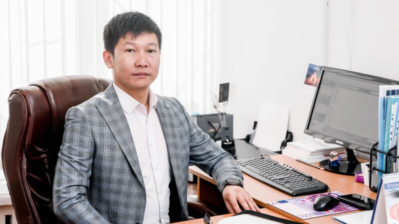 Бактыбек Талайбеков Аламүдүн райондук билим берүү бөлүмүнүн башчысы болуп дайындалды