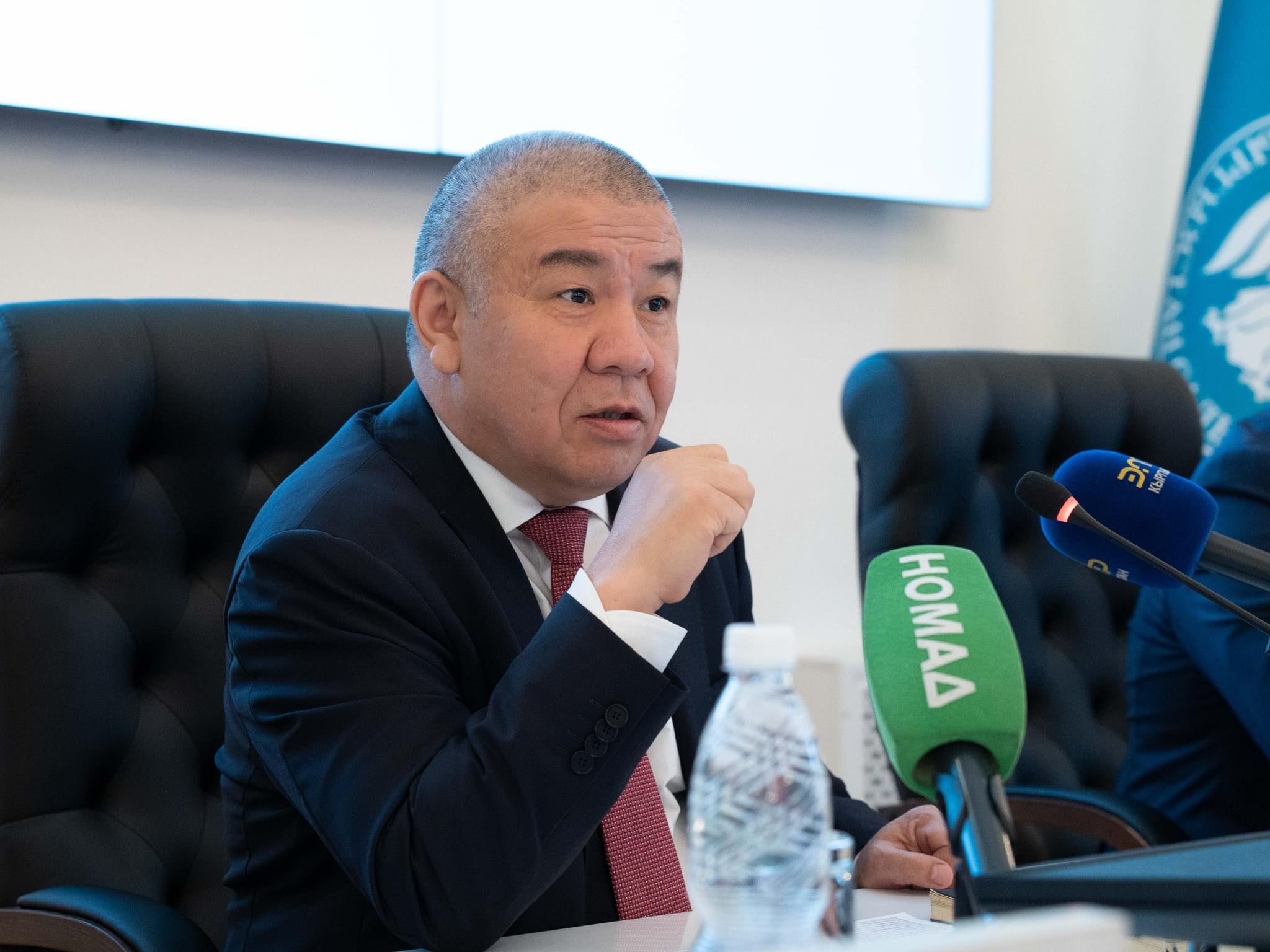 Алмамбет Шыкмаматов: Курулуш компанияларын бирдиктүү салык режимине өткөрүү тармакты көмүскөдөн чыгарат