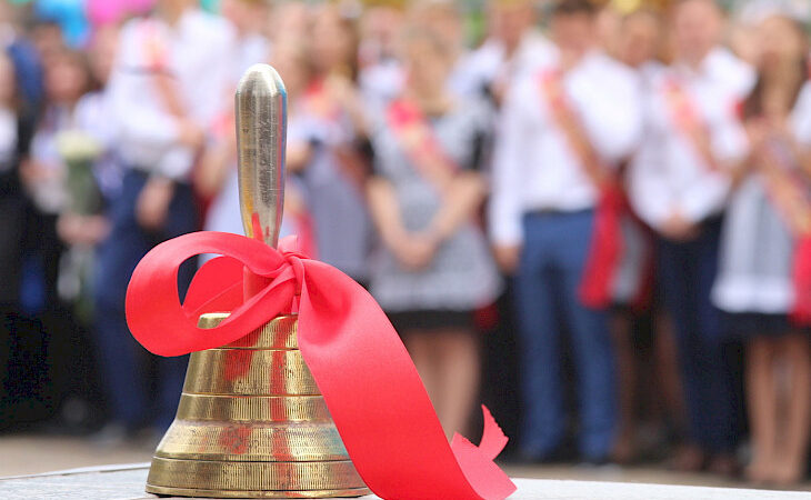 ЖКККББ Акыркы коңгуроо майрамында балдарга унаа бербөөгө чакырат