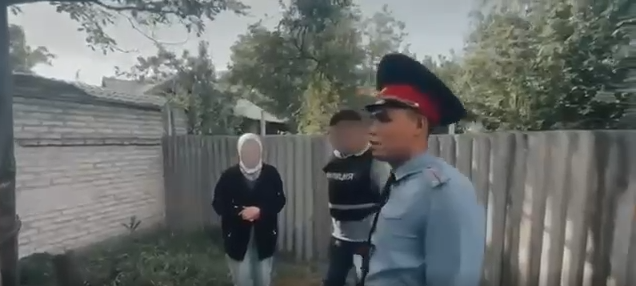 Бишкекте синтетикалык баңгизат таратып жүргөн аял кармалды