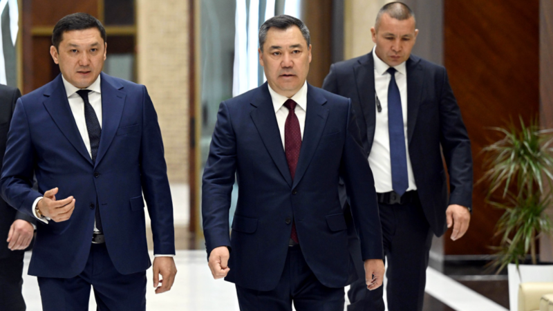 Садыр Жапаров ШКУ өлкөлөрүнүн Коопсуздук кеңештеринин катчылары менен жолугушту