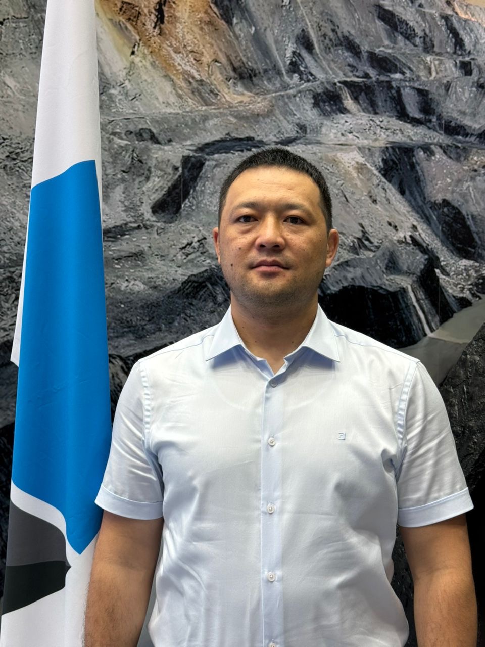 “Кыргызкөмүр” ААКнын директорунун орун басары 24,9 млн сомдук зыян келтиргени үчүн кызматынан бошотулду