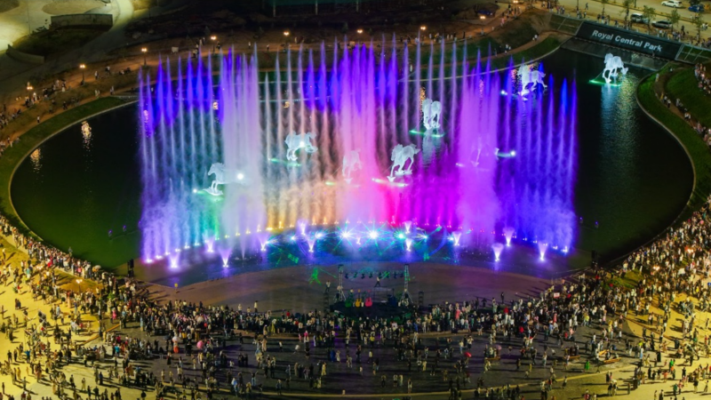 Royal Central Park’тагы музыкалуу фонтандар шоусуна 10 миңден ашуун конок күбө болду
