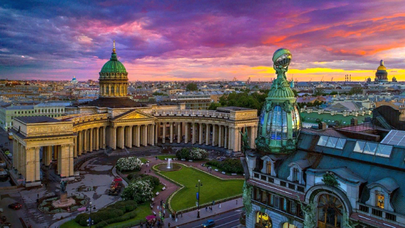 Адылбек Касымалиев иш сапары менен Санкт-Петербургга барат
