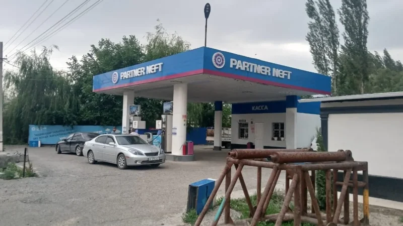 Ноокаттагы мыйзамсыз иштеген май куюучу жайдын иши токтотулду