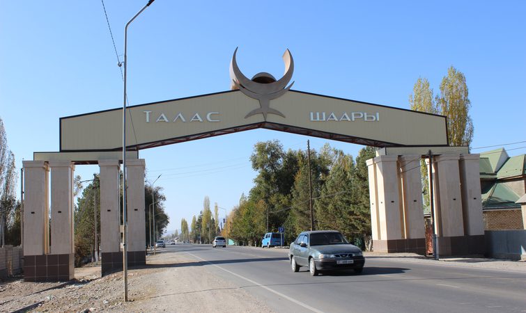 Талас шаарында 70 үйдүн жана мамлекеттик мекемелердин сырткы көрүнүшү жаңыланууда