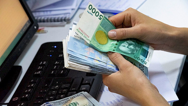 Кыргызстан Азия өнүктүрүү банкынан 500 млн доллар насыя алат