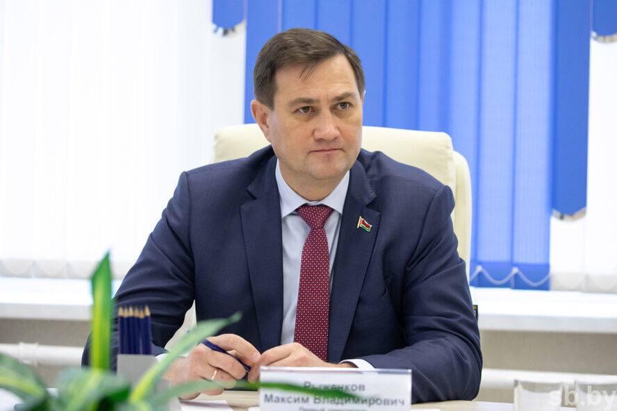Беларустун тышкы иштер министри Кыргызстанга расмий сапар менен келди