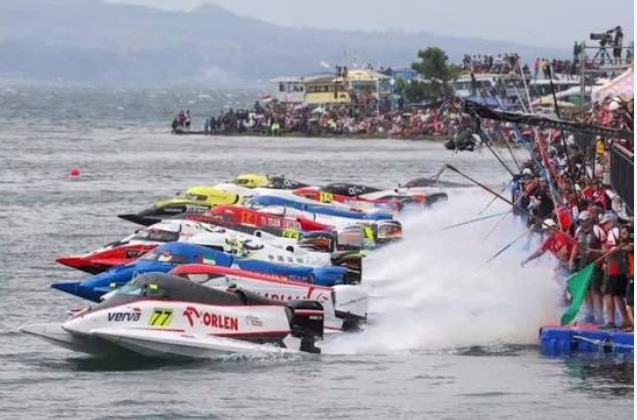 Formula 1 H2O кайыктар жарышы үч күндө жалпысынан эки саатка гана созулат