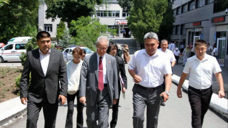 Оштогу ооруканага Япония өкмөтү 10 миллион сомдук медициналык жабдуу берди