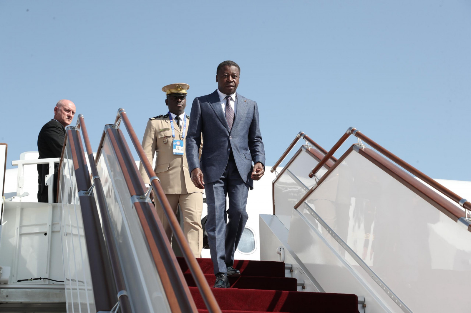Тогонун министрлер кеңешинин төрагасы Фор Эссозимна Гнассингбе Кыргызстанга келди