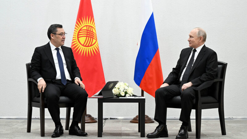 Садыр Жапаров: Путин экөөбүз катуу талашып, акыры аны ынандырдым