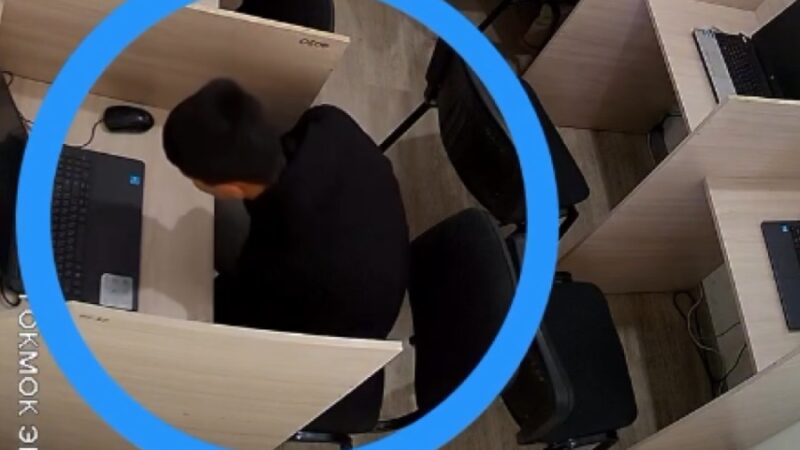 Токмокто айдоочулук күбөлүк алуу үчүн электрондук каражаттарды алып кирген жигит кармалды
