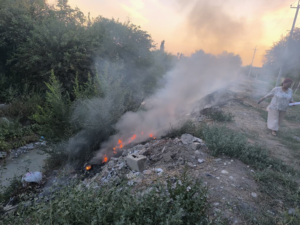 Ноокенде эс алуу жайларда таштанды өрттөгөндөргө 35миң сом айып пул салынды