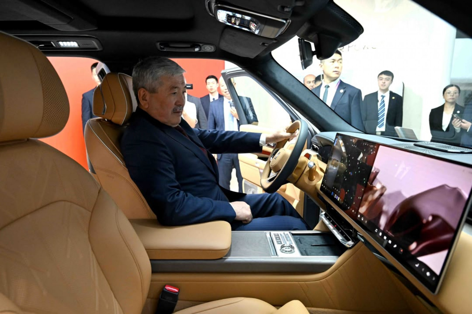 “Geely Auto Group” компаниясы Кыргызстанда завод ачышы мүмкүн