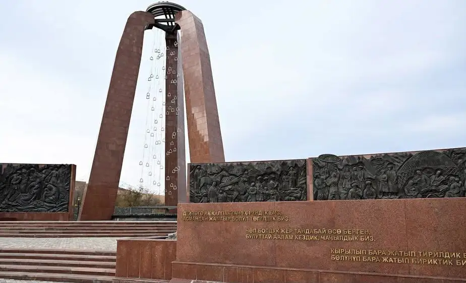 Президенттин тапшырмасы менен «Ата-Бейит» мемориалдык комплекси жаңыланат