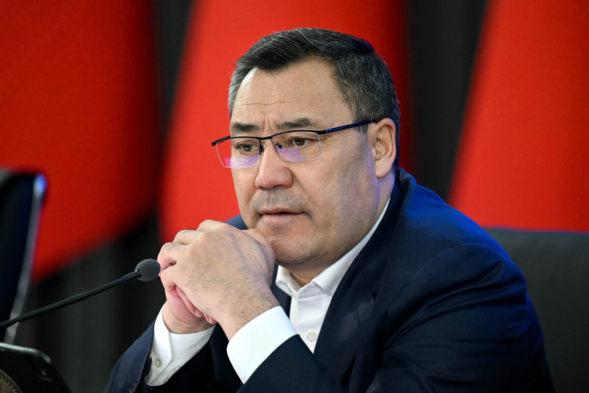 Садыр Жапаров Базар-Коргон районунун тургундарынын көйгөйлөрүн жеринде ыкчам чечүүгө чакырды