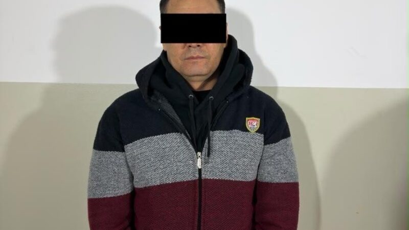 Улуттук гвардиянын командири үйүн аскерлерге курдурган деп шектелүүдө